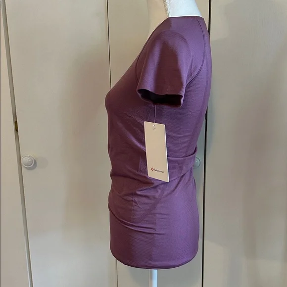 lululemon Swiftly Tech Short-Sleeve Shirt 2.0 Hip Length - Picture 7 of 11